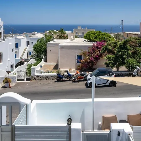 Hill 2 Fira (Santorini)
